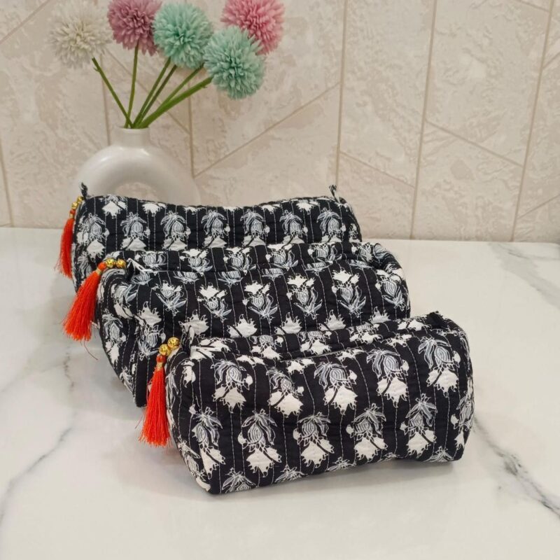 Cosmetic pouches - set of 3 with waterproof lining