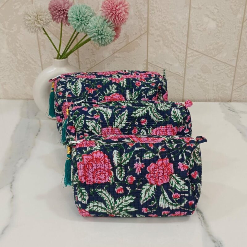 Cosmetic pouches - set of 3 with waterproof lining