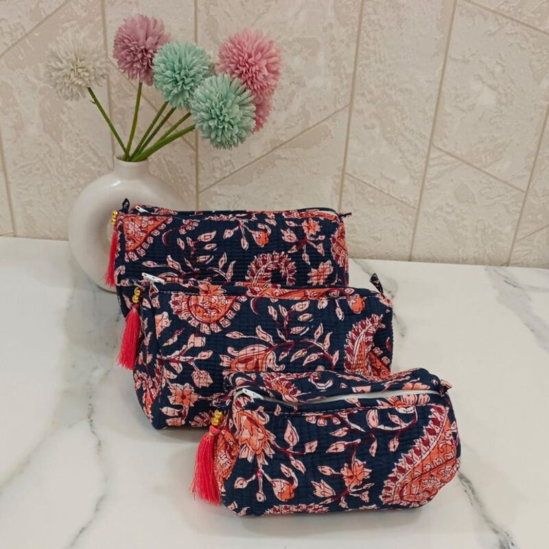 Cosmetic pouches - set of 3 with waterproof lining