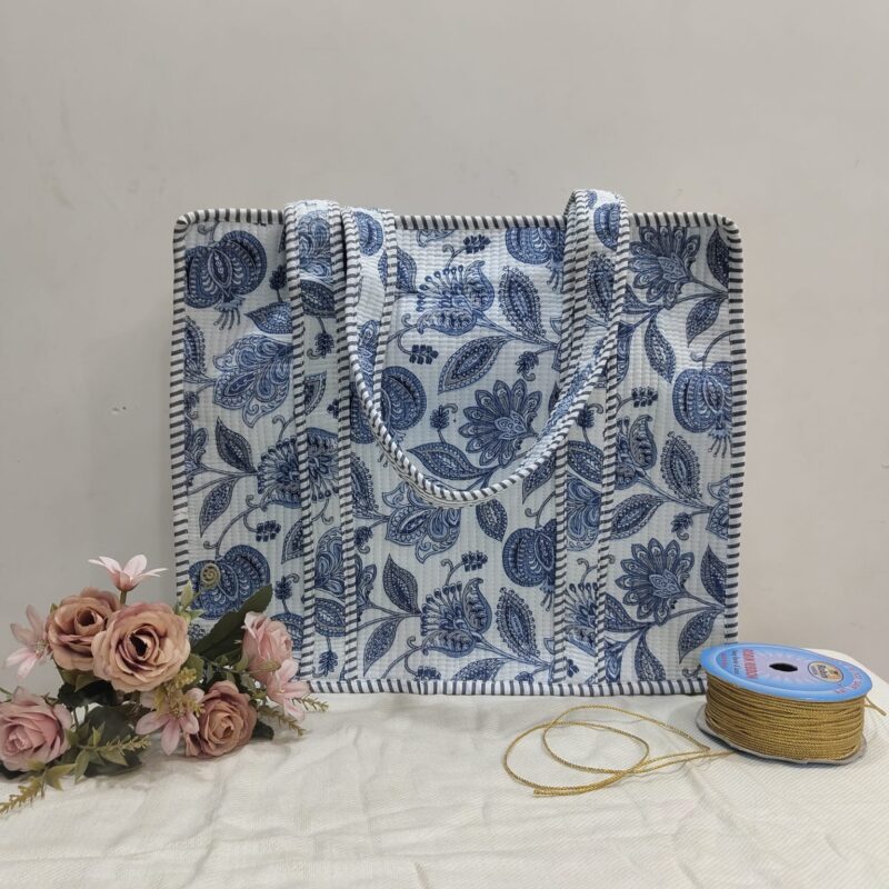 Quilted Tote Bag Medium - Mystique Blue