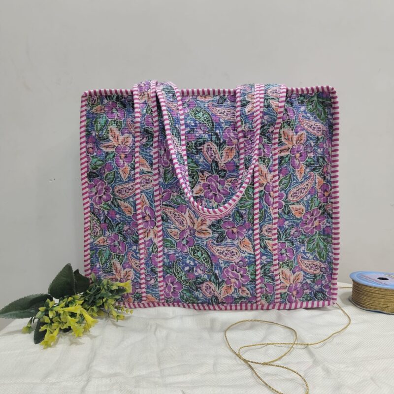 Quilted Tote Bag Medium - Vibrant Orchid